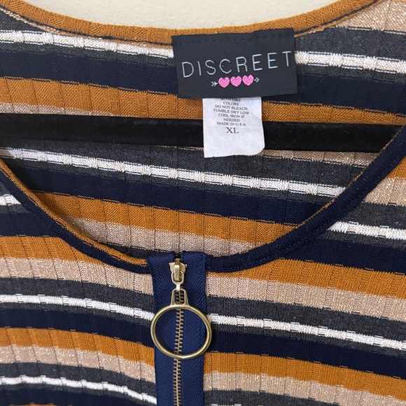 Discreet Women's Long Sleeve Crop Striped Top -Women’s cropped blouse XL Stretch - Picture 2 of 8